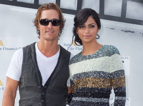 Мэттью Макконахи (Matthew McConaughey) и Камила Альвес (Camila Alves) / splashnews.com