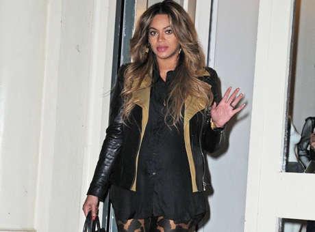 Бейонсе (Beyonce Knowles) за 2 недели до родов/ splashnews.com